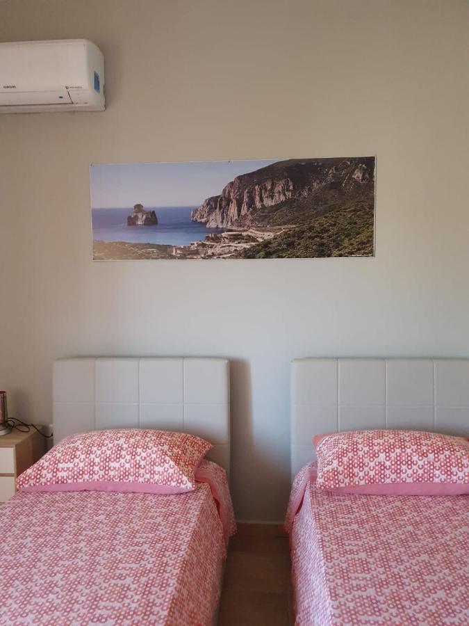 B&B Paolo E Daniela Carbonia Eksteriør billede